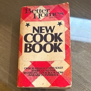 Better Homes and Gardens Red Checkered Cookbook